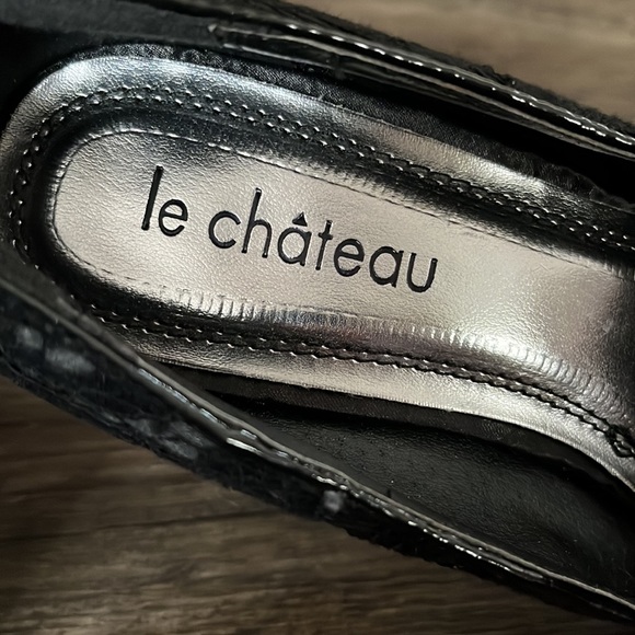 LE CHATEAU Black Lace Close Toe Heels - Picture 6 of 8